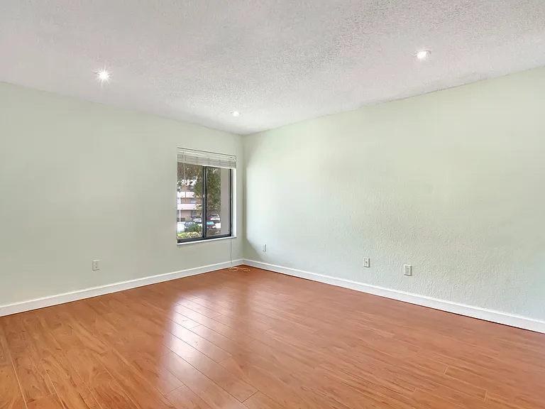 351 Club Cir #207 — Photo 11