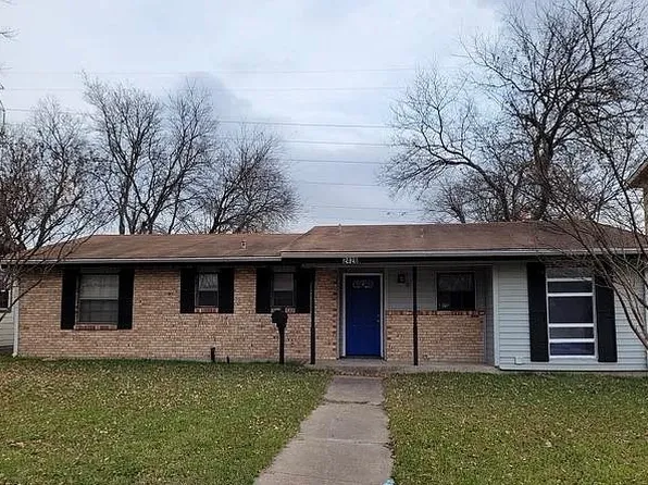 2426 Whit Dr, Mesquite, TX 75150