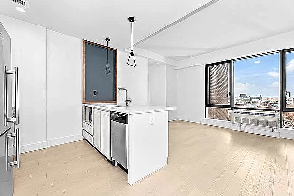 1st image of 557 4th Ave #406