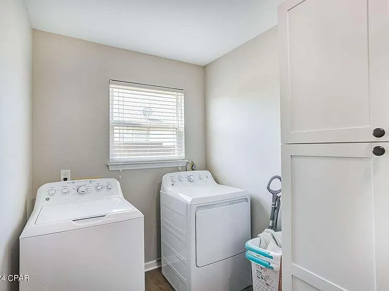 8107 Heritage Woods Ln — Photo 26