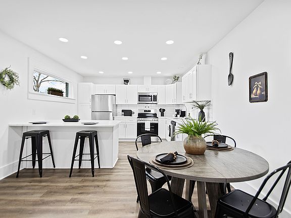 5th image of 101 Skyline Dr #101