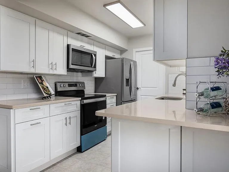 10355 Paradise Blvd #211 — Photo 9