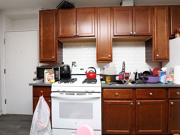 3rd image of 1757 W North Shore Ave #A2