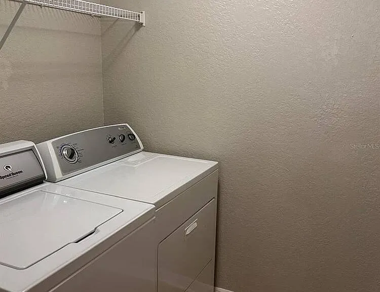 669 Sierra Cir — Photo 7