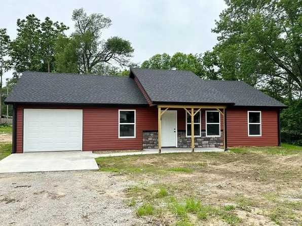 906 S Ward St, Stockton, MO 65785