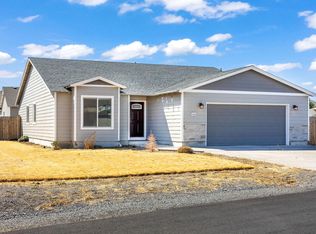 566 Metolius St, Culver, OR 97734