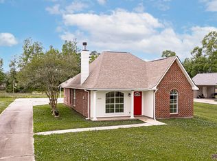 10626 Eagle Crest Rd, Denham Springs, LA 70726