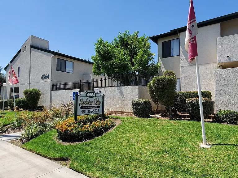 Parkview Palms Apartments- Riverside, CA — Photo 99