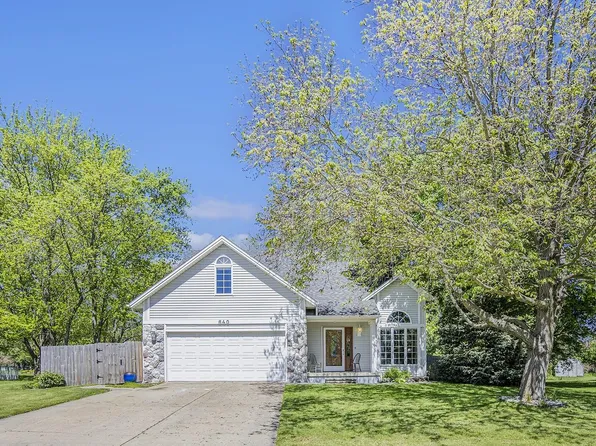 640 Heim Ct, Almont, MI 48003