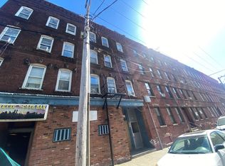 524-524 S Bridge St #528, Holyoke, MA 01040