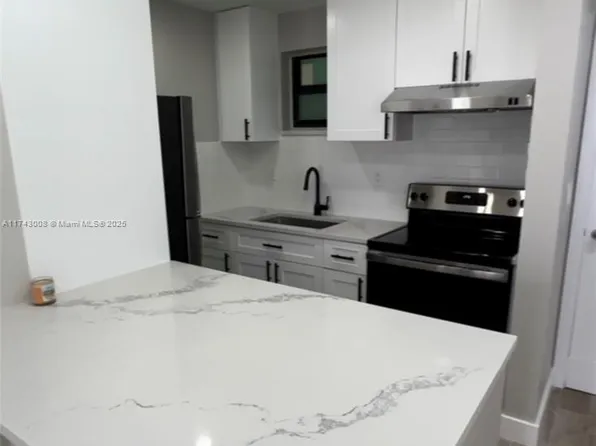 1530 SW 2nd St APT 307, Miami, FL 33135