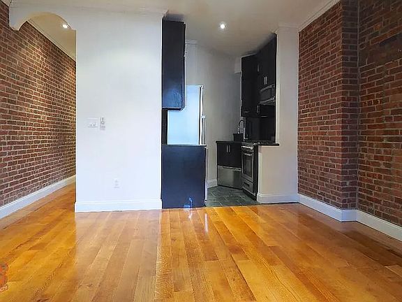 2nd image of 722 10th Ave #3H