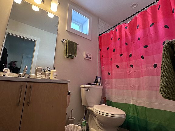5th image of 843A Columbia Rd #3
