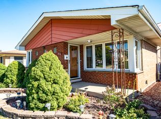 8607 S Tripp Ave, Chicago, IL 60652