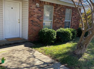 141 Park Cir #A, Starkville, MS 39759