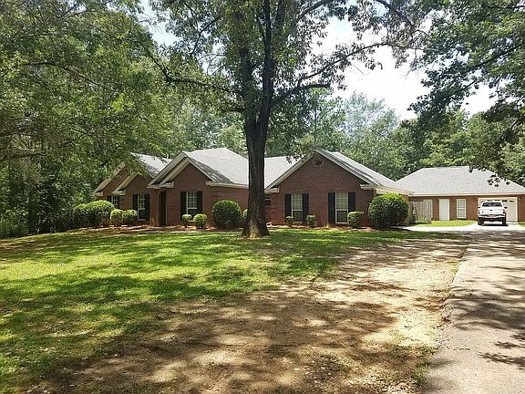 3rd image of 4725 Deatsville Hwy