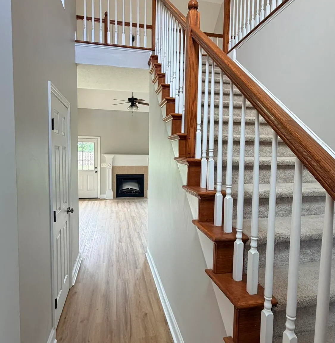 4 bed, 2.5 bath, 2212 sqft, $2,000 — Photo 4
