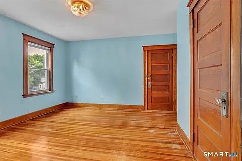 4th image of 31 Brooklawn St #1