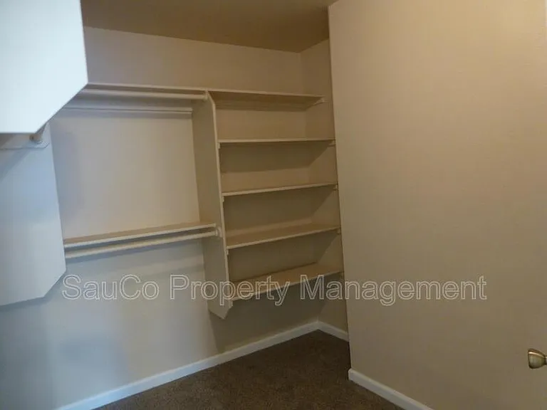 1109 NE 106th Ave — Photo 14