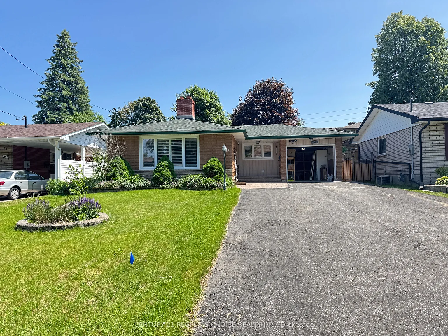 3 bed, $2,200 — Photo 1
