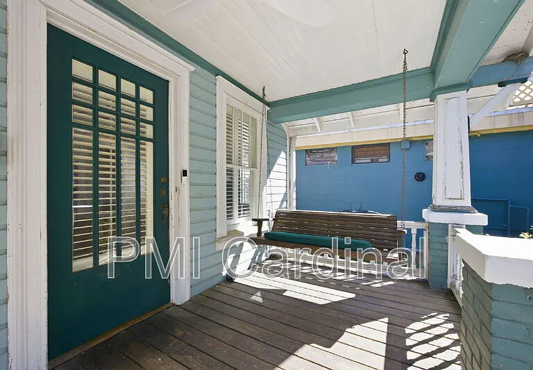 523 N Pine St — Photo 5