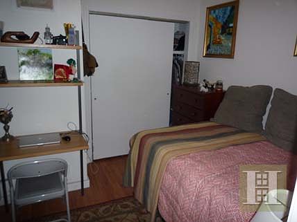 5th image of 414 E 9th St APT 6