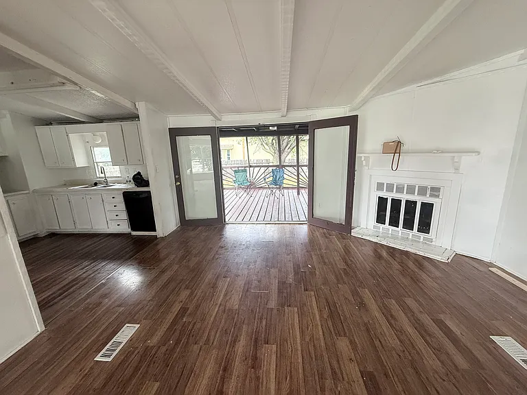 111 King Rd — Photo 6