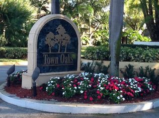 1010 Raintree Ln, Palm Beach Gardens, FL 33410