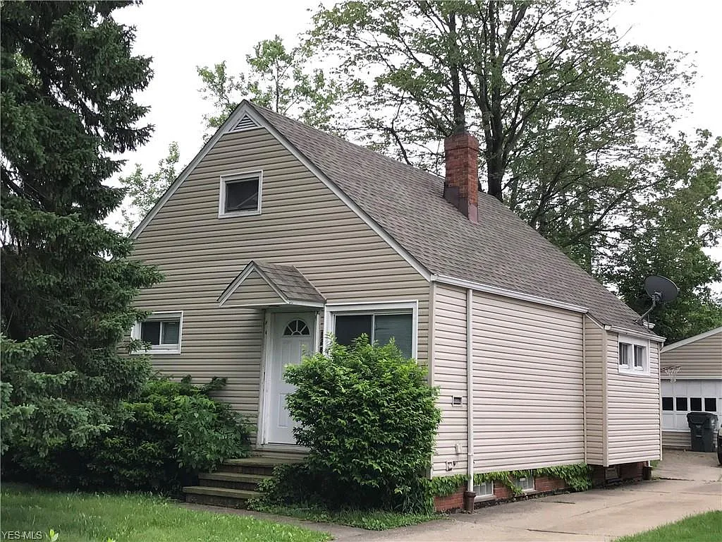 12808 Oak Park Blvd photo 1