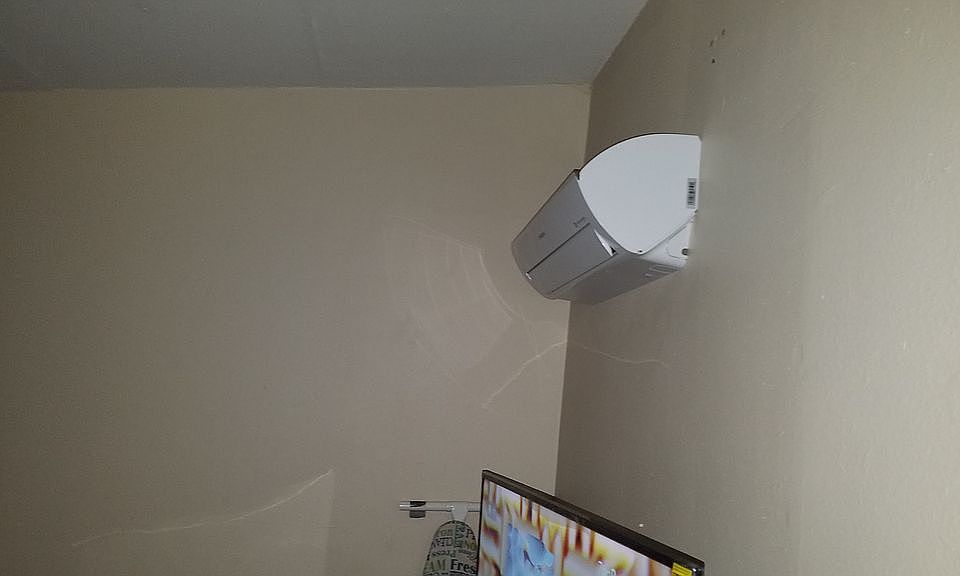Bedroom 1 A/C Unit