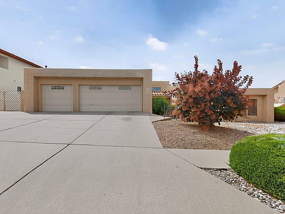 3rd image of 1224 Sierra Larga Dr NE