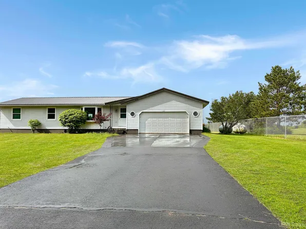 4010 K Rd, Bark River, MI 49807