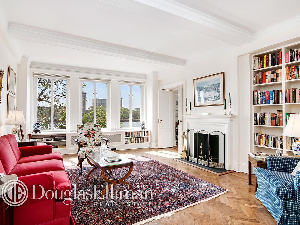 1st image of 25 E End Ave #1A