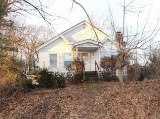 19 Rockaway Rd, Auburn, MA 01501