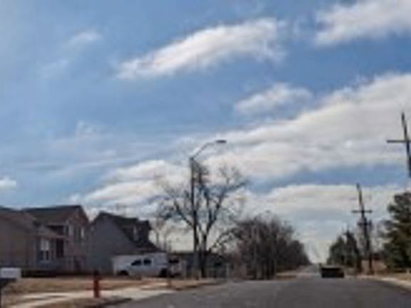Exterior Neighborhood (street photo)