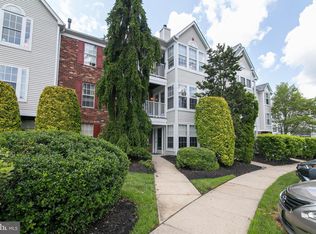 5 Inverness Cir, Marlton, NJ 08053