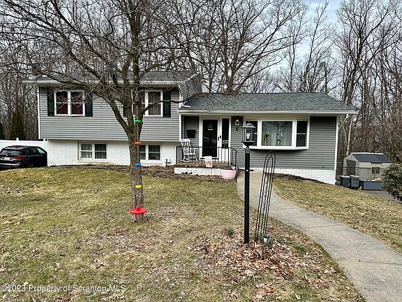 2nd image of 5 Leslie Dr