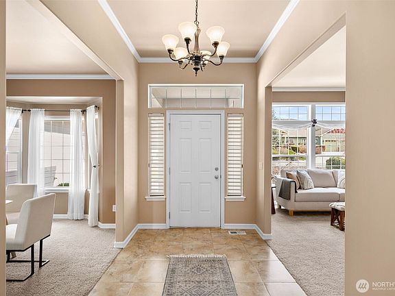 3rd image of 1992 Stoneridge Drive