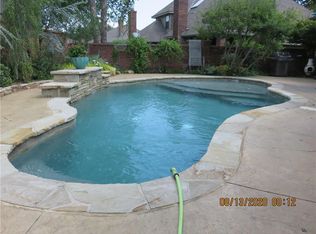 1813 Oaks Way, Oklahoma City, OK 73131