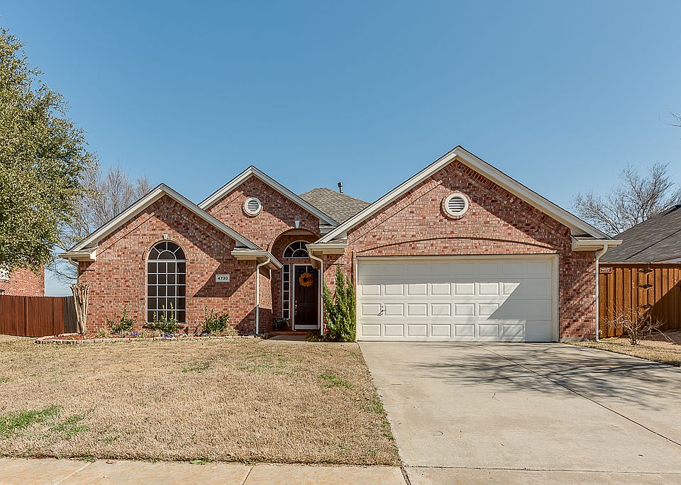 1st image of 4730 Palmetto Dr