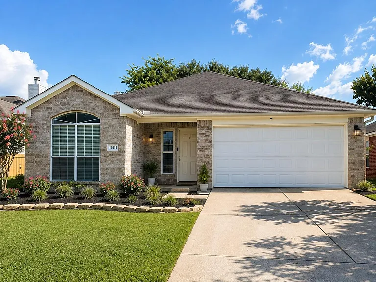 16211 Noblewood Way — Photo 1