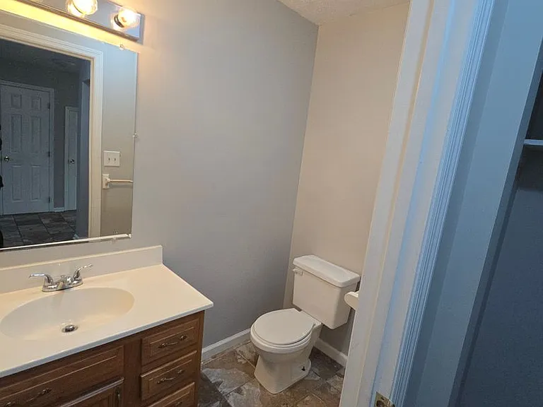 434 Hillside Dr — Photo 14