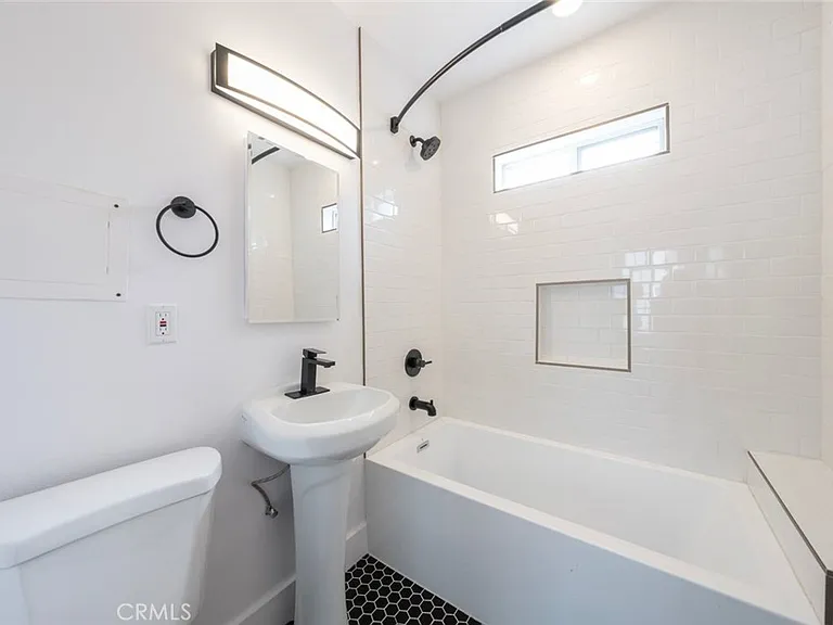 4709 N Figueroa St #1 — Photo 5