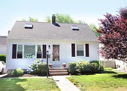 2nd image of 31 Leonard Rd