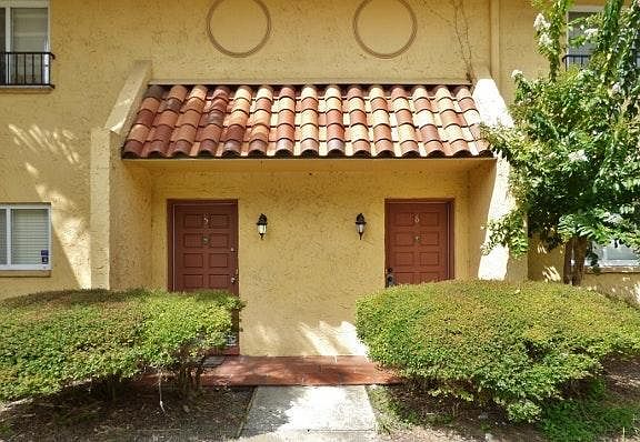 2nd image of 3870 Mission Dr Unit 4
