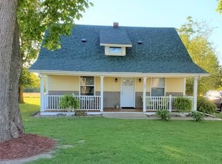 707 Cote Sans Dessein Rd, Fulton, MO 65251