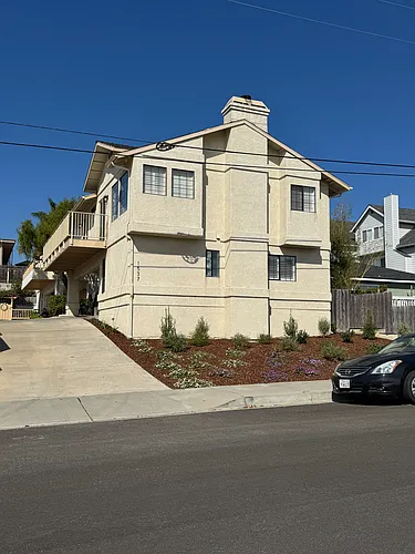 1537 Ramona Ave Photo 1