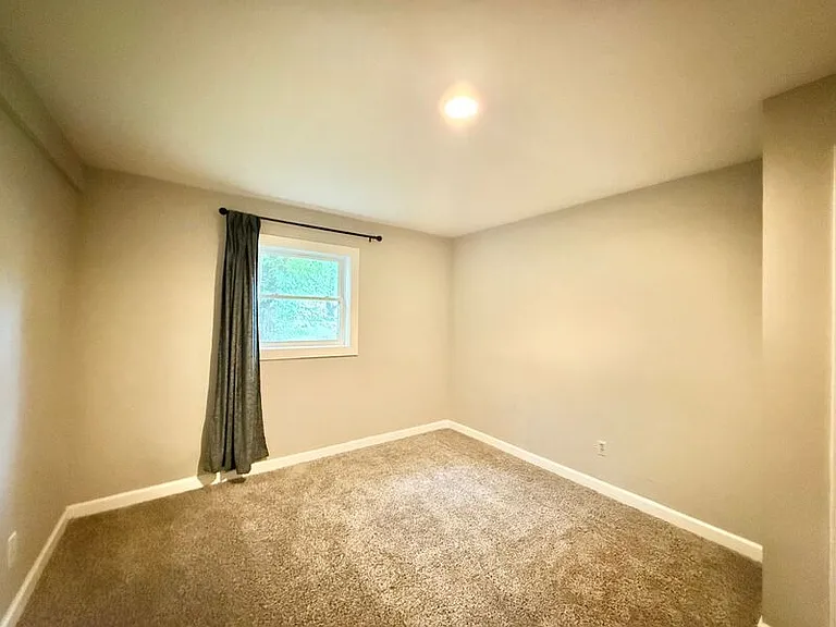 2809 Newark Dr — Photo 26