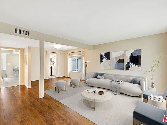 2nd image of 10239 White Oak Ave Unit 1