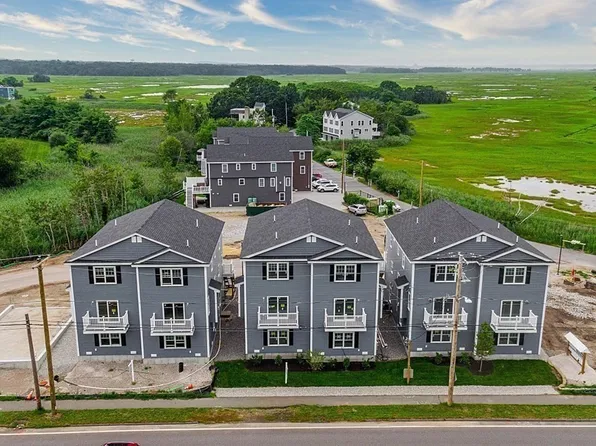 207 Beach Rd #B-1, Salisbury, MA 01952